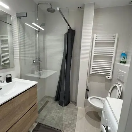 Apartment Magnifique 2 Pieces, Avec 4 Couchages Nice